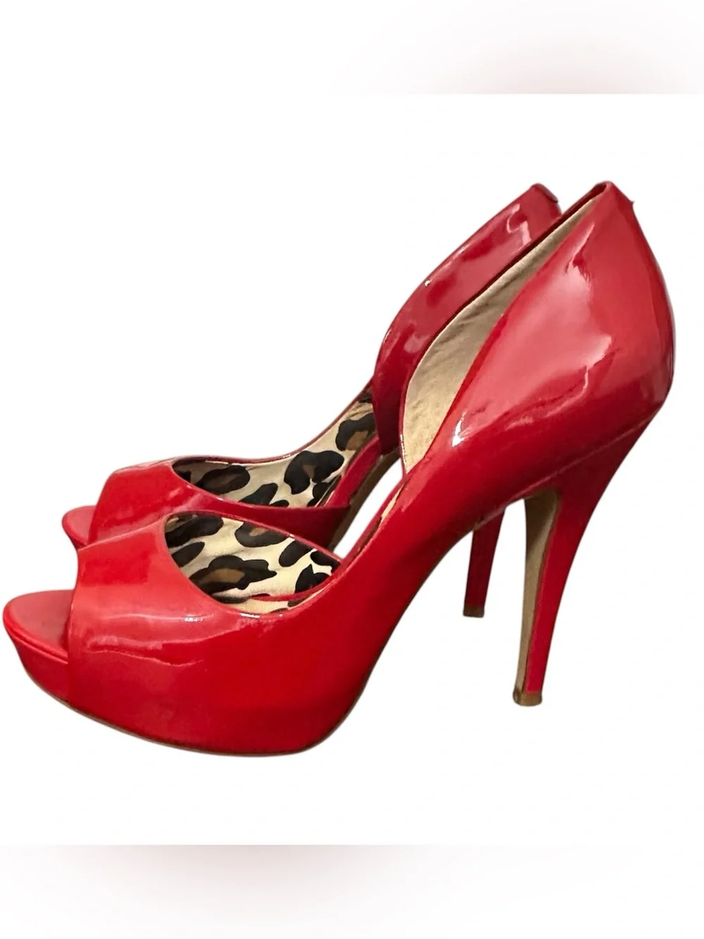 Jessica Simpson eye catching